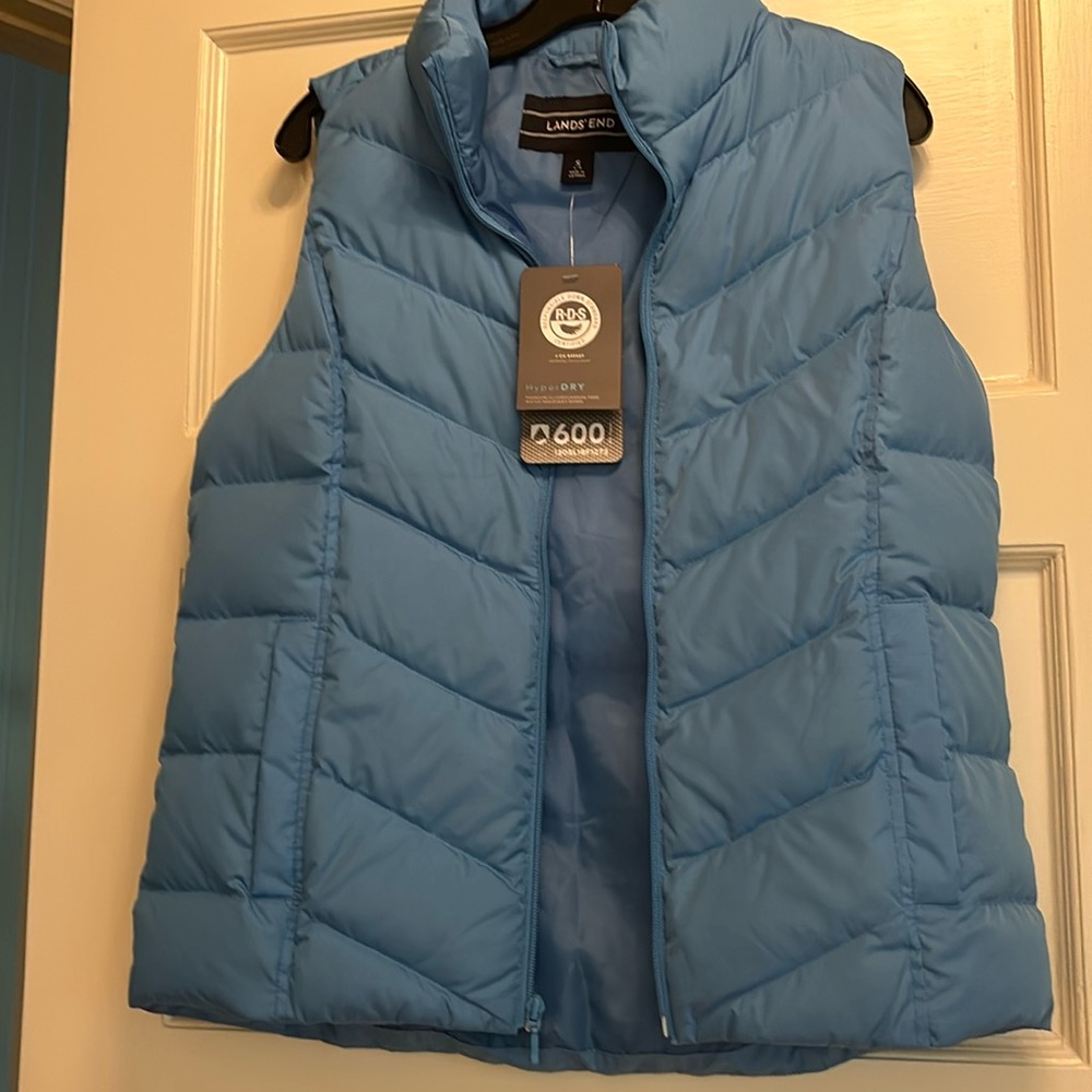 Land’s END NWT Women’s Down Puffer Vest‎